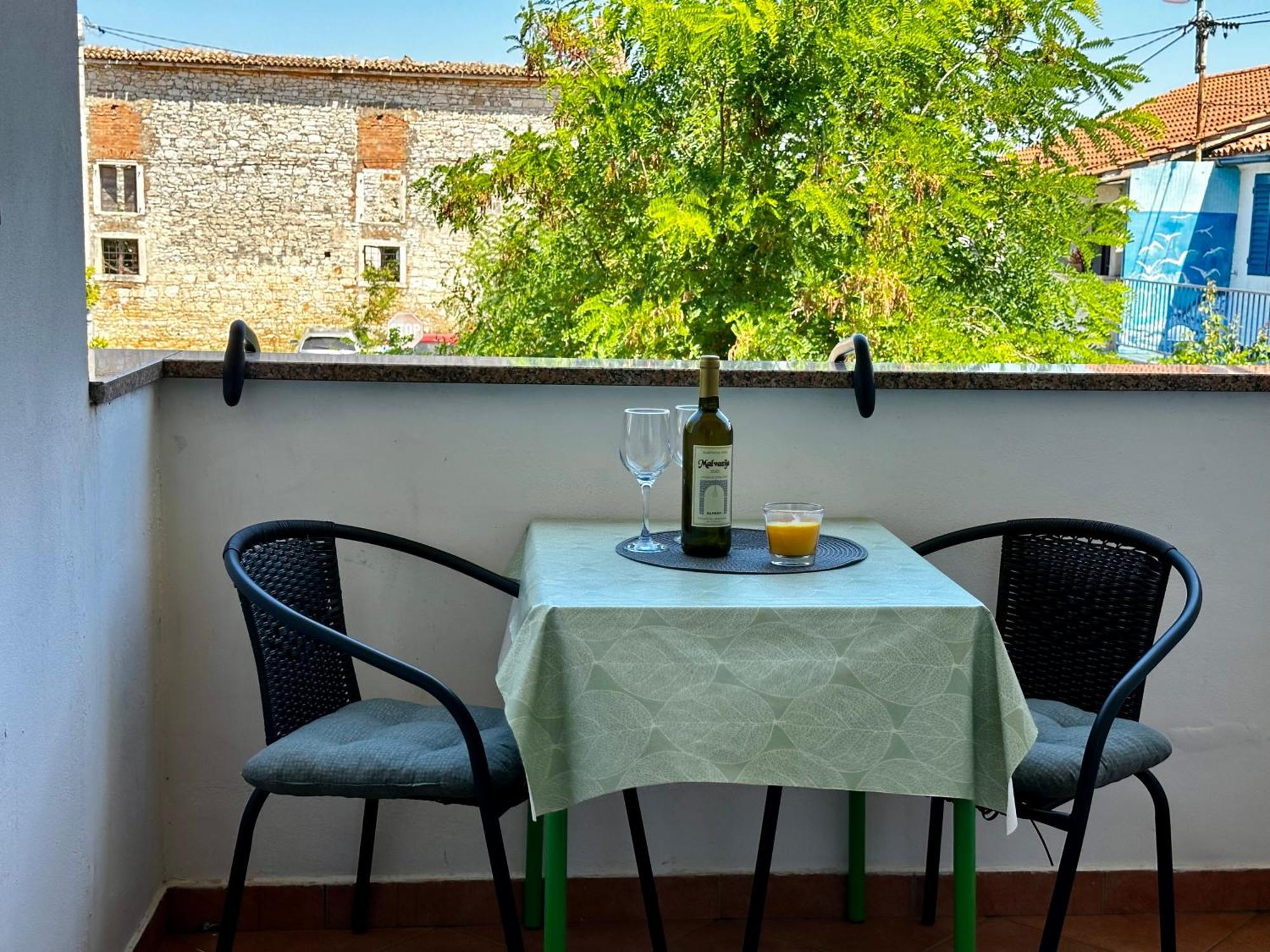 Apartments Vojvoda Porec Ngoại thất bức ảnh