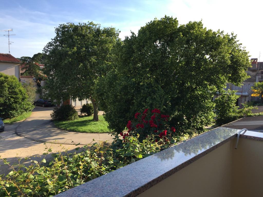 Apartments Vojvoda Porec Ngoại thất bức ảnh